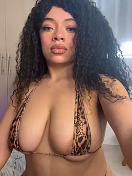 Alyssa Houston online show from January 2026 01:26:01 PM