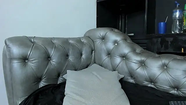 HeellBoy  online show from November 2025 07:55:02 AM