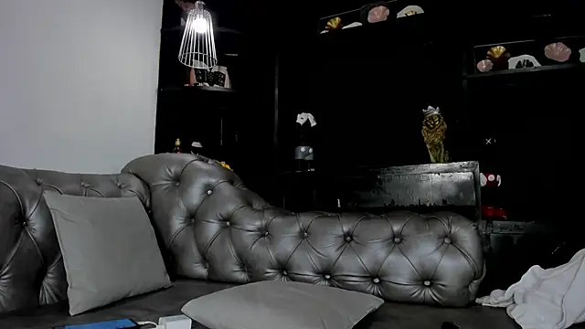 HeellBoy  online show from November 2025 02:22:01 AM