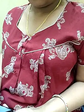 Snapshot of samitasharma chatting on October 2025 06:42:02 PM samitasharma online show from October 2025 06:42:02 PM