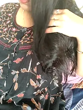 Snapshot of samitasharma chatting on November 2025 04:22:02 AM samitasharma online show from November 2025 04:22:02 AM