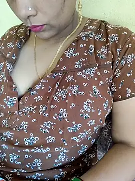 Snapshot of samitasharma chatting on November 2025 05:08:02 AM samitasharma online show from November 2025 05:08:02 AM