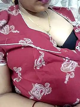 Snapshot of samitasharma chatting on November 2025 04:25:01 PM samitasharma online show from November 2025 04:25:01 PM