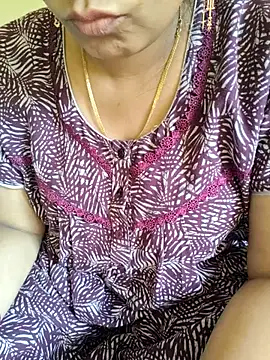 Snapshot of samitasharma chatting on November 2025 07:29:02 AM samitasharma online show from November 2025 07:29:02 AM