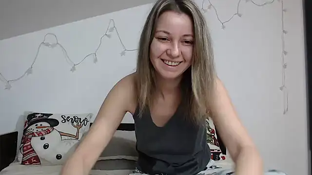 Snapshot of SweetMaddy888 chatting on December 2024 04:01:02 AM SweetMaddy888 online show from December 2024 04:01:02 AM