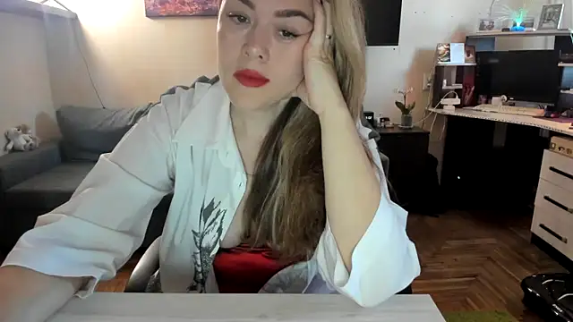 Snapshot of SofiaBells chatting on September 2025 10:04:02 AM SofiaBells online show from September 2025 10:04:02 AM