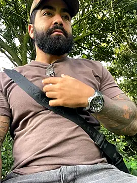 Lyon vach online show from October 2025 01:39:01 PM