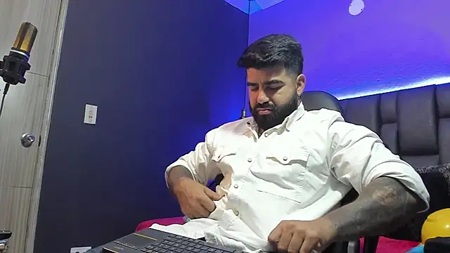 Lyon vach online show from March 2026 11:53:01 PM