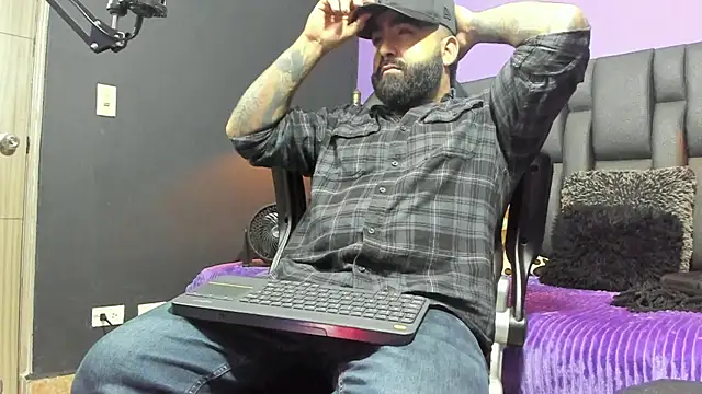 Lyon vach online show from April 2026 02:01:01 AM