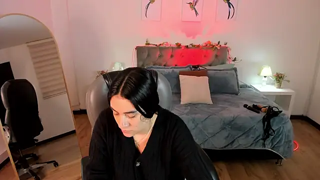Snapshot of Icysweetcam chatting on May 2026 11:37:01 AM Icysweetcam online show from May 2026 11:37:01 AM