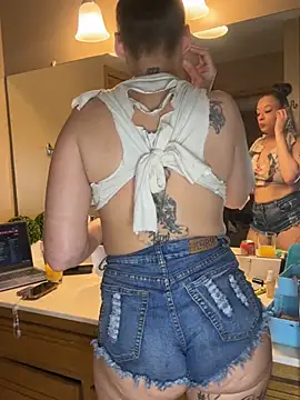 Snapshot of JusticeXXX68 chatting on December 2024 03:24:01 AM JusticeXXX68 online show from December 2024 03:24:01 AM