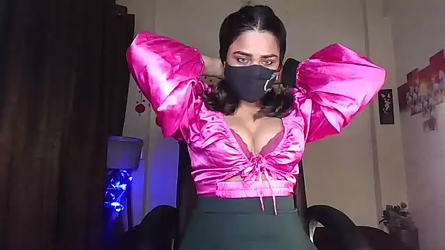 Black-Pearll online show from March 2026 06:13:01 AM