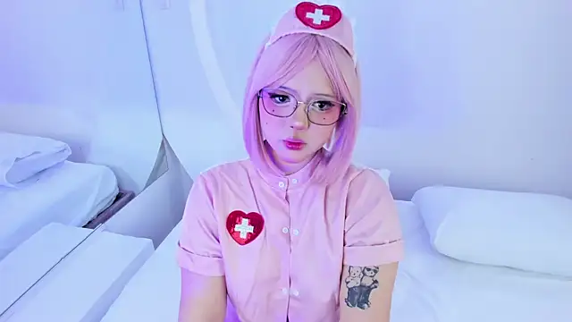 NanaOsaky online show from March 2025 12:48:02 PM