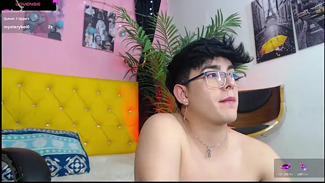 Snapshot of nolan_twink1 chatting on January 2025 08:44:01 PM nolan twink1 online show from January 2025 08:44:01 PM