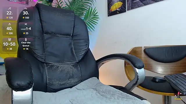 Snapshot of nolan_twink1 chatting on January 2025 08:53:02 PM nolan twink1 online show from January 2025 08:53:02 PM