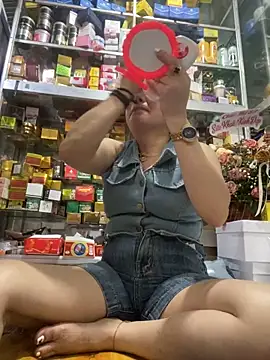 Snapshot of Cesywet chatting on March 2025 06:21:02 AM Cesywet online show from March 2025 06:21:02 AM