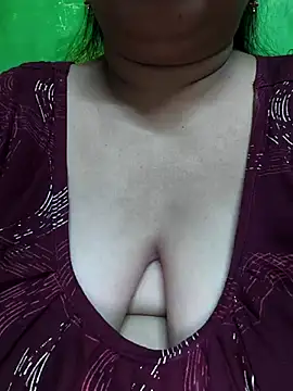 Snapshot of Rinki_Guptaa chatting on March 2025 06:51:02 PM Rinki Guptaa online show from March 2025 06:51:02 PM