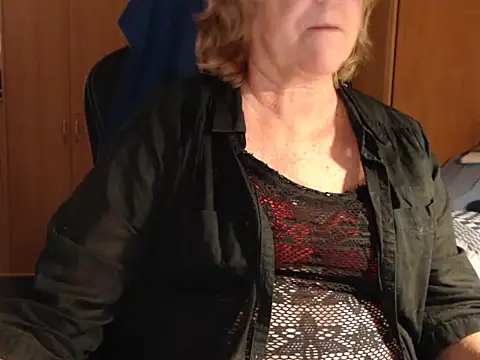 Snapshot of _sunshine__ chatting on November 2025 04:35:01 PM sunshine online show from November 2025 04:35:01 PM