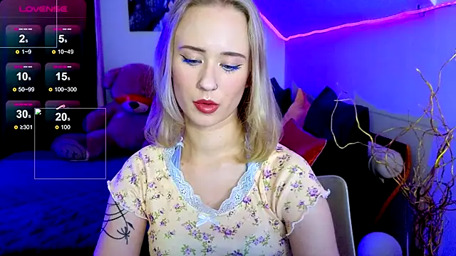 SashaBrooks online show from October 2025 06:51:01 PM