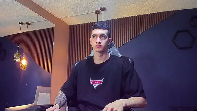 JacksonOlsenn online show from March 2025 01:31:02 PM