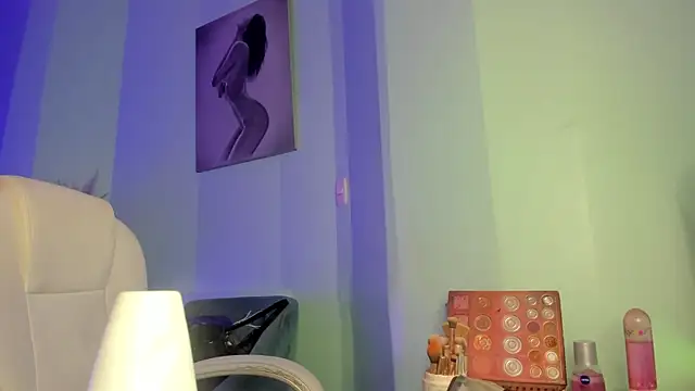 TinaJonnes  online show from October 2025 05:28:01 AM