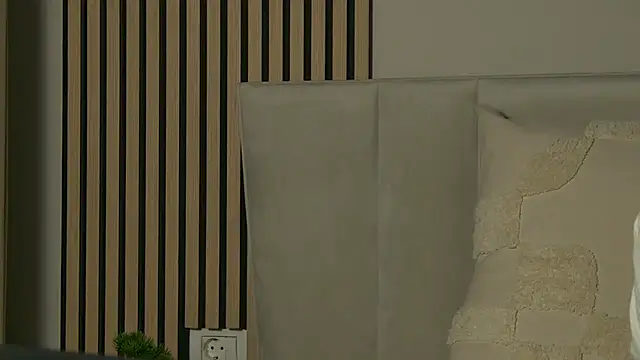 AngeliqueSkye online show from October 2025 03:14:02 AM