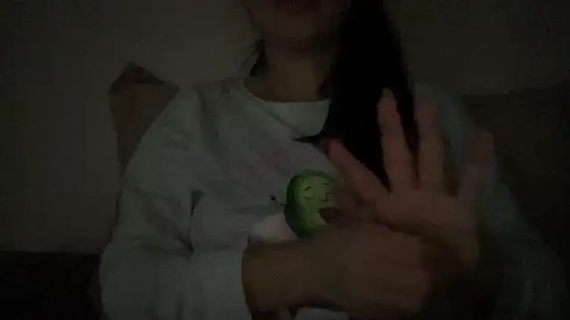 AngeliqueSkye online show from December 2025 06:11:01 AM