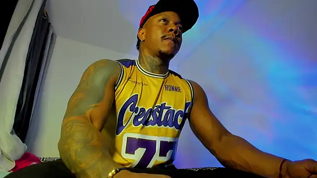 ronnie 7777 online show from October 2025 04:31:01 AM