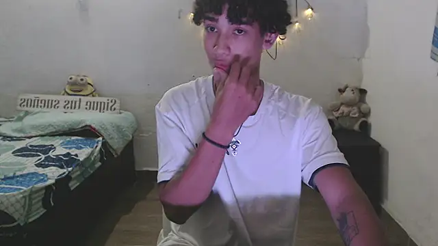 jake willianss online show from December 2024 04:32:02 AM