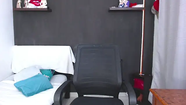 SusanLeroy online show from April 2026 08:43:01 AM