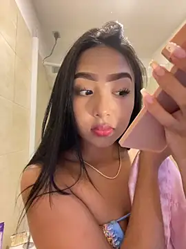 Snapshot of SOPHIACANDY19_ chatting on November 2025 11:59:01 PM SOPHIACANDY19 online show from November 2025 11:59:01 PM