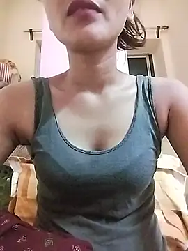 MISSQUEEN48 online show from July 2026 02:56:02 PM