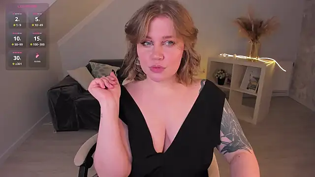 Snapshot of Kira_Citro chatting on March 2025 09:35:01 PM Kira Citro online show from March 2025 09:35:01 PM