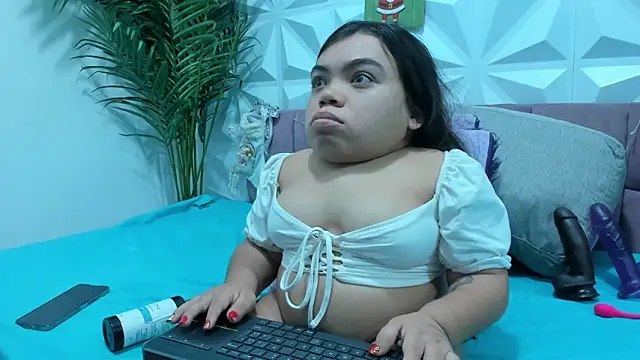 Michelle Brooks online show from December 2024 11:53:01 AM