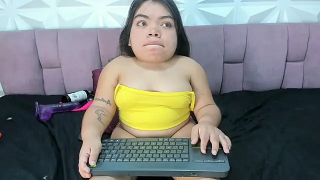 Michelle Brooks online show from January 2025 04:43:01 PM