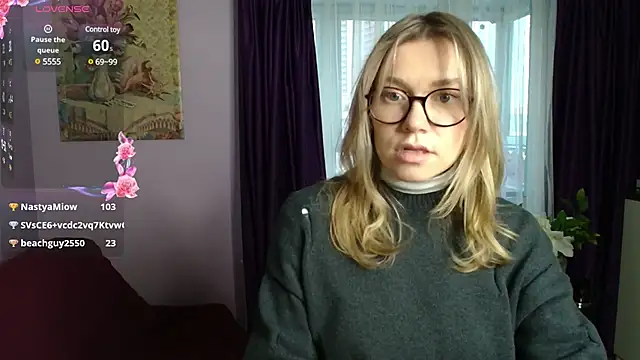 Snapshot of TaylorBre chatting on January 2025 09:03:01 AM TaylorBre online show from January 2025 09:03:01 AM