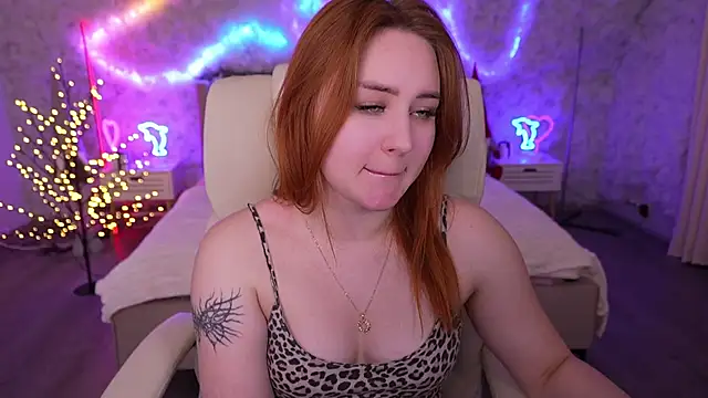 Snapshot of LovelyBell chatting on January 2025 06:38:01 AM LovelyBell online show from January 2025 06:38:01 AM