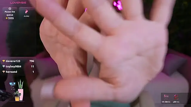 Snapshot of LovelyBell chatting on March 2025 01:57:02 PM LovelyBell online show from March 2025 01:57:02 PM