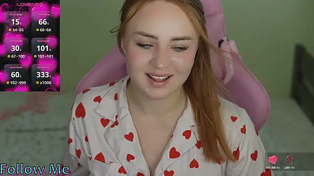 Snapshot of LovelyBell chatting on September 2025 01:47:02 PM LovelyBell online show from September 2025 01:47:02 PM