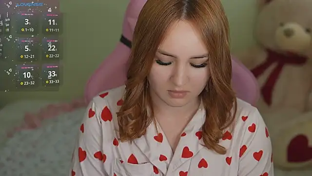 Snapshot of LovelyBell chatting on September 2025 01:27:01 PM LovelyBell online show from September 2025 01:27:01 PM