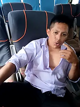 alexchir4 online show from October 2025 05:04:01 PM