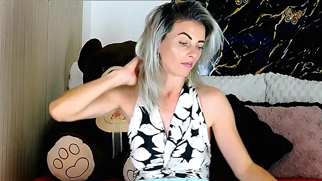 Aly girl1 online show from August 2026 01:05:01 PM