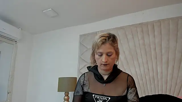 Snapshot of Jade_squirtt chatting on September 2025 11:11:01 AM Jade squirtt online show from September 2025 11:11:01 AM