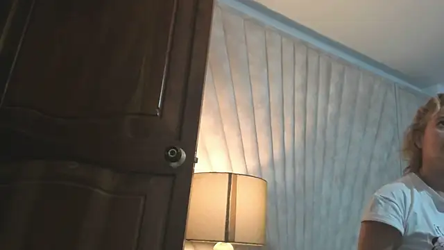 Snapshot of Jade_squirtt chatting on October 2025 10:19:02 AM Jade squirtt online show from October 2025 10:19:02 AM