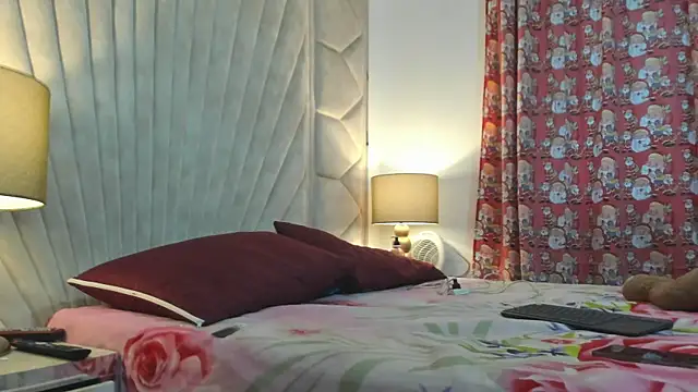 Snapshot of Jade_squirtt chatting on November 2025 11:10:02 AM Jade squirtt online show from November 2025 11:10:02 AM