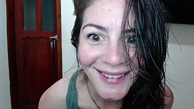 Snapshot of Hanny_24 chatting on July 2026 09:28:01 AM Hanny 24 online show from July 2026 09:28:01 AM