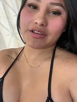 Little Ivy online show from January 2025 04:51:02 PM