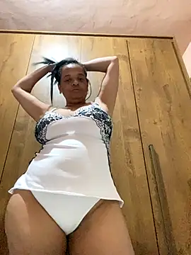 Snapshot of lomagata chatting on December 2025 01:44:02 AM lomagata online show from December 2025 01:44:02 AM