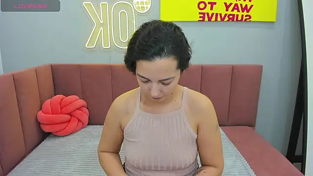 Linda Insatiable online show from February 2025 01:15:01 AM