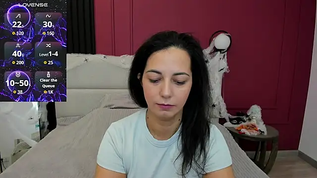 Linda Insatiable online show from October 2025 01:27:02 AM